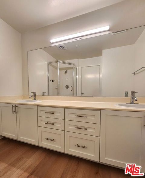 Tiny photo for 832 3rd Street #301, Santa Monica, CA 90403 (MLS # 26699041)
