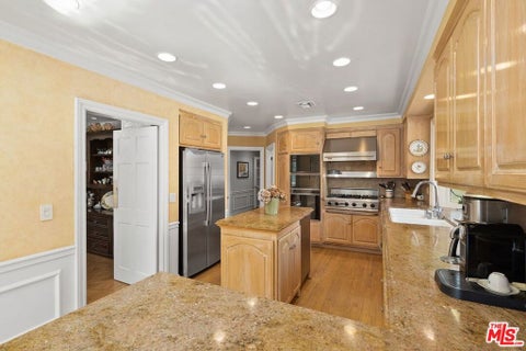 Tiny photo for 3324 Alana Drive, Sherman Oaks, CA 91403 (MLS # 26999241)