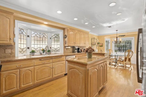 Tiny photo for 3324 Alana Drive, Sherman Oaks, CA 91403 (MLS # 26999241)