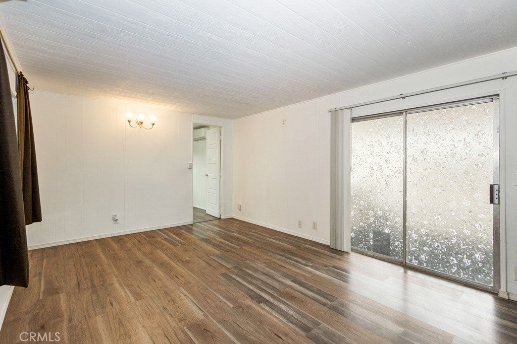 350 E San Jacinto 65