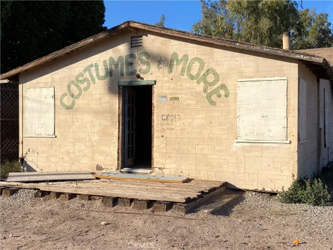 MLS: SB25267824