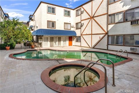 Photo of 18530 Hatteras St #226, Tarzana, CA 91356 (MLS # BB26036269)