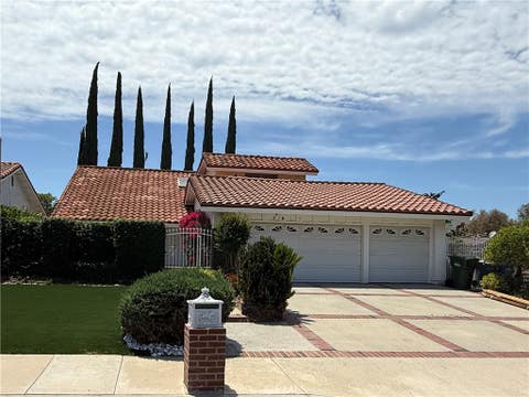 Photo of 5917 Carell Avenue, Agoura Hills, CA 91301 (MLS # SR26171072)