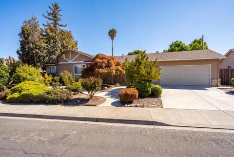 Photo of 3444 Kenyon Drive, Santa Clara, CA 95051 (MLS # ML82060199)
