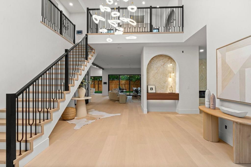 Photo of 15 San Juan Avenue, Menlo Park, CA 94025 (MLS # ML82042753)