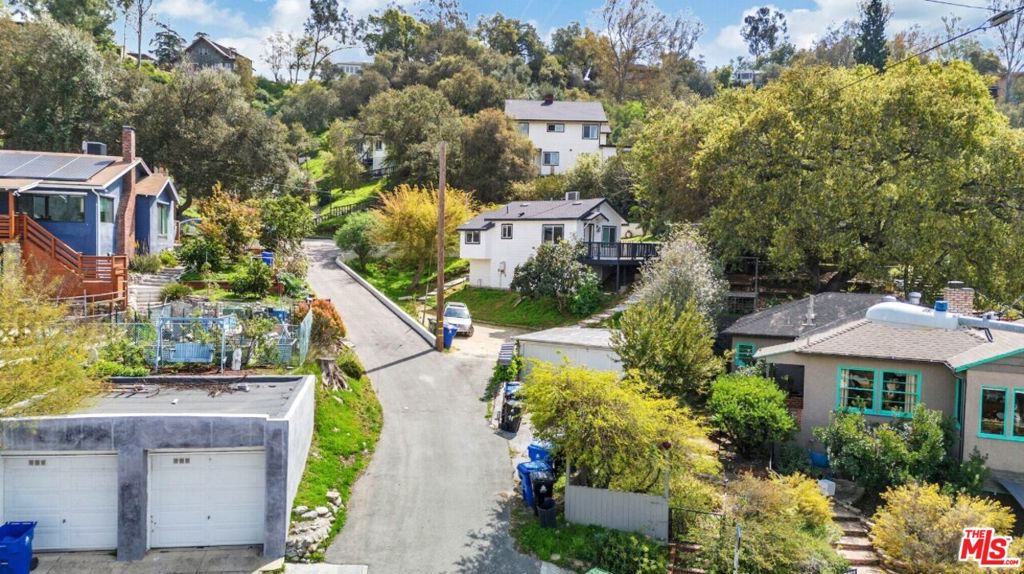 1182 Oak Grove Drive