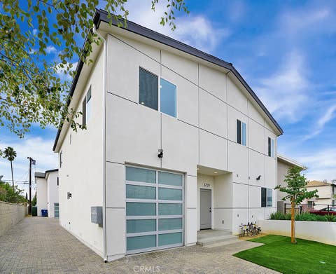 Photo of 5729 Willow Crest Avenue #5729, North Hollywood, CA 91601 (MLS # OC26160691)