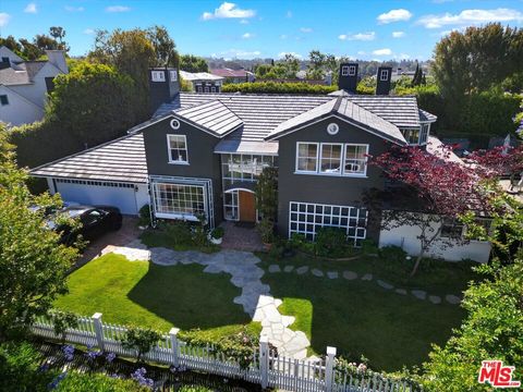 Photo of 1056 Corsica Drive, Pacific Palisades, CA 90272 (MLS # 26830323)