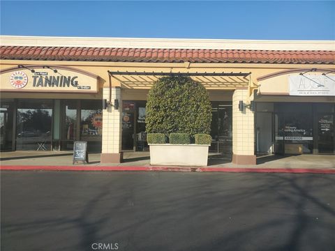 Photo of 511 W Bellevue, Atwater, CA 95301 (MLS # MC25265305)