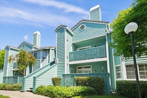 Photo of 511 Dursey Drive, Pinole, CA 94564 (MLS # ML82045548)