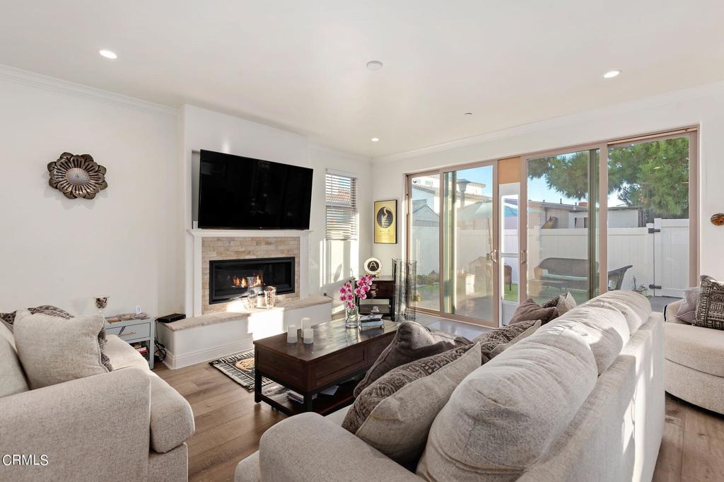 Oxnard Shores: Mandalay Shores 1 - 4651 - Residential
