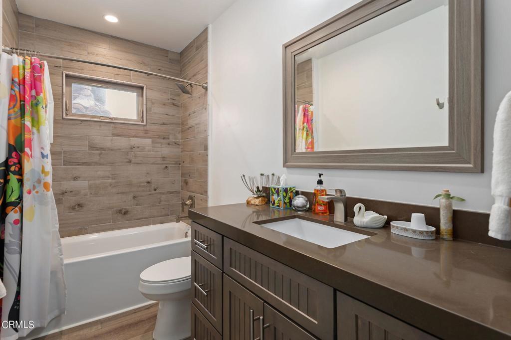 Oxnard Shores: Mandalay Shores 1 - 4651 - Residential
