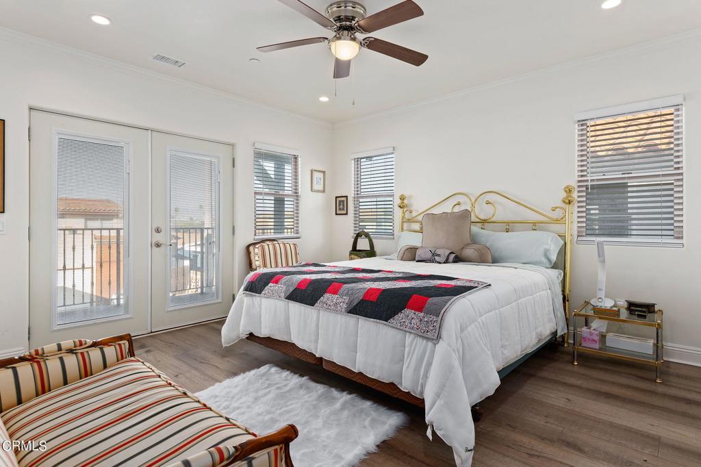 Oxnard Shores: Mandalay Shores 1 - 4651 - Residential