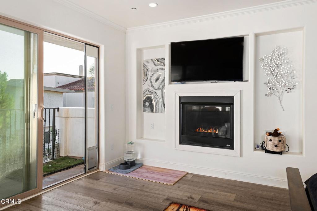 Oxnard Shores: Mandalay Shores 1 - 4651 - Residential