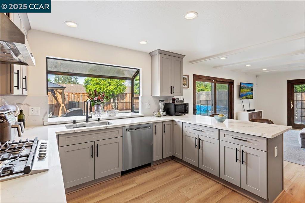 ROSE GLEN - Residential