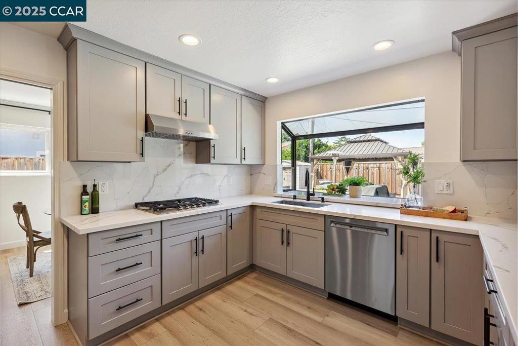 ROSE GLEN - Residential