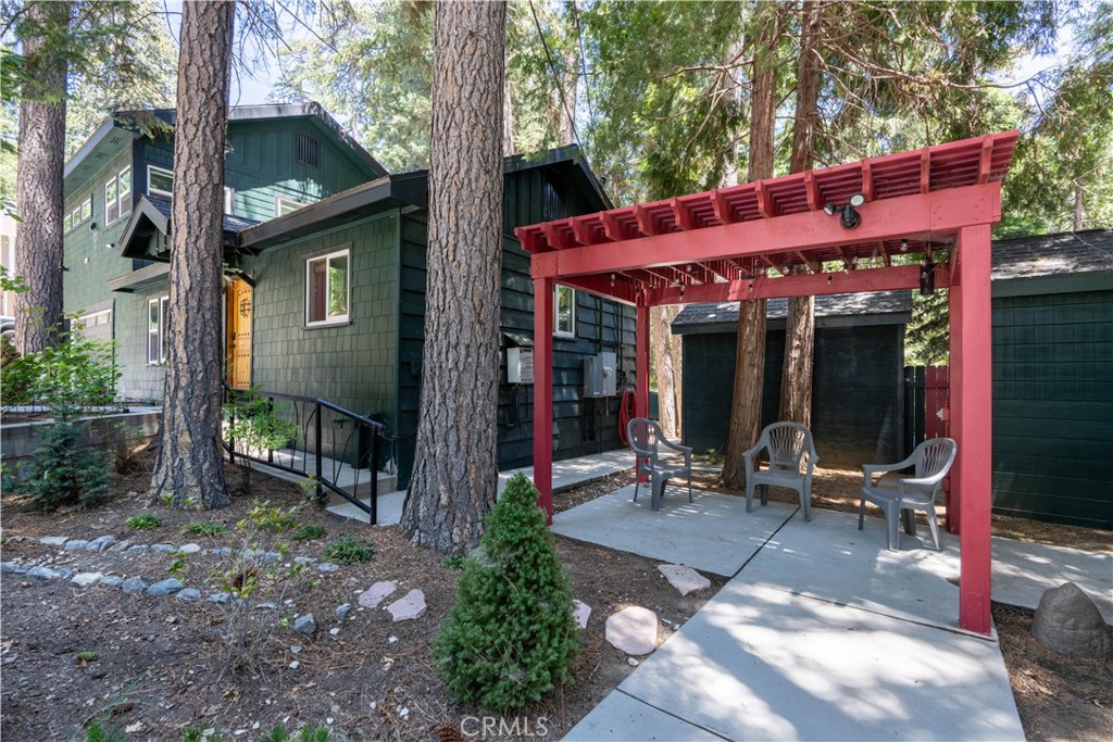 5961 Lake Drive