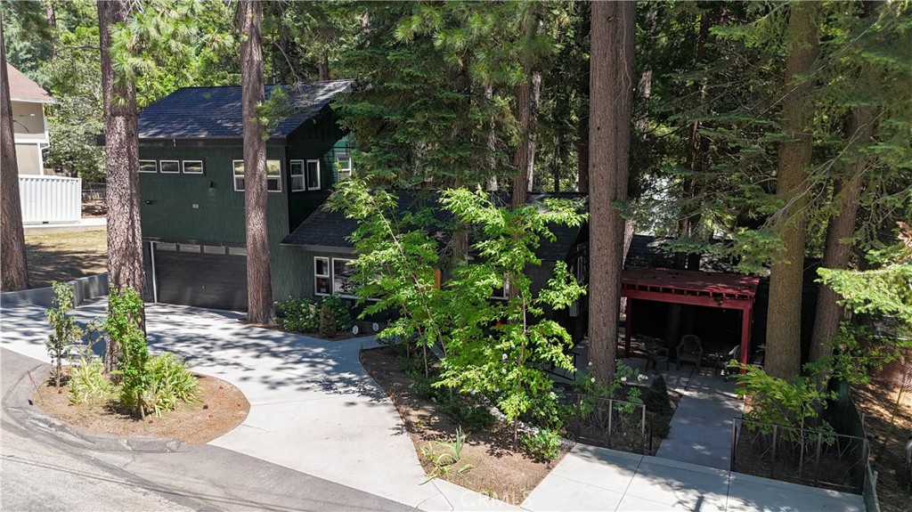 5961 Lake Drive