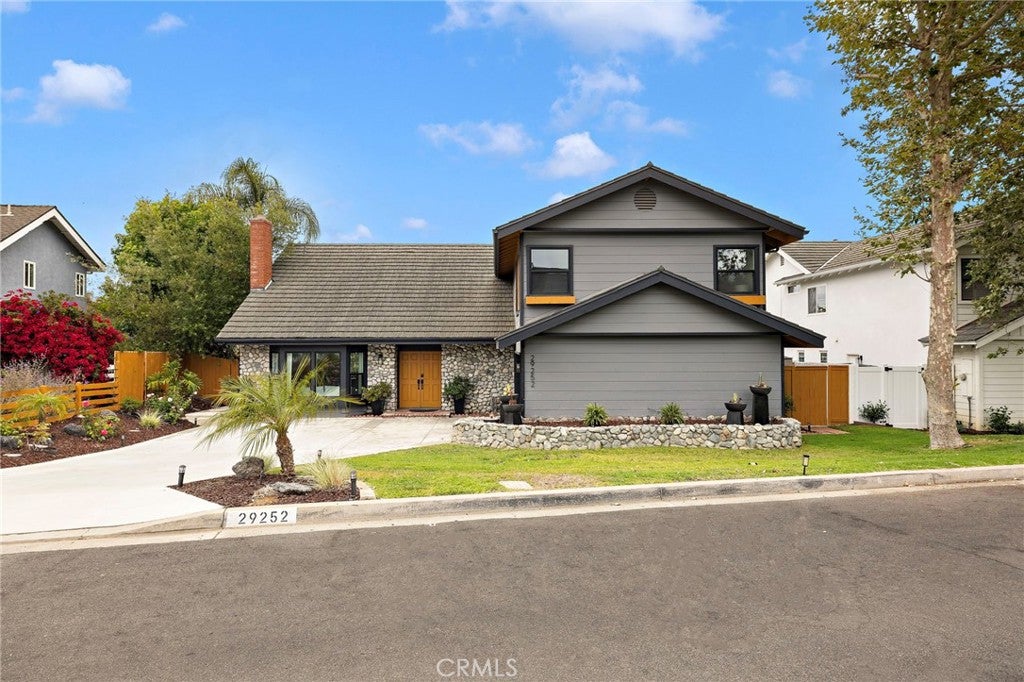 29252 Country Hills