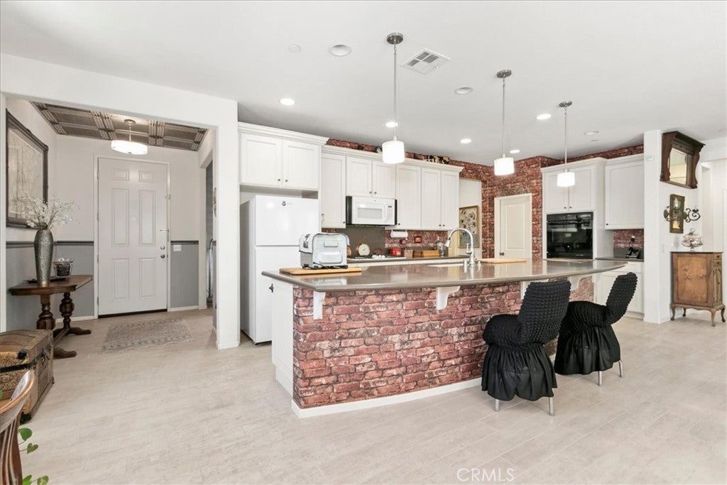1463 Yarrow