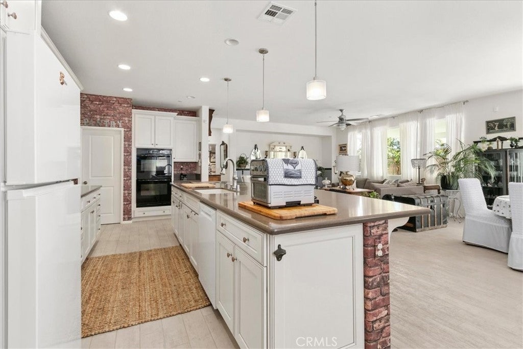 1463 Yarrow