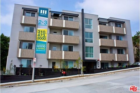 Photo of 1411 Barry Avenue #ph5, Los Angeles, CA 90025 (MLS # 25595255) Photo of 1411 Barry Avenue #ph5, Los Angeles, CA 90025 (MLS # 25595255)