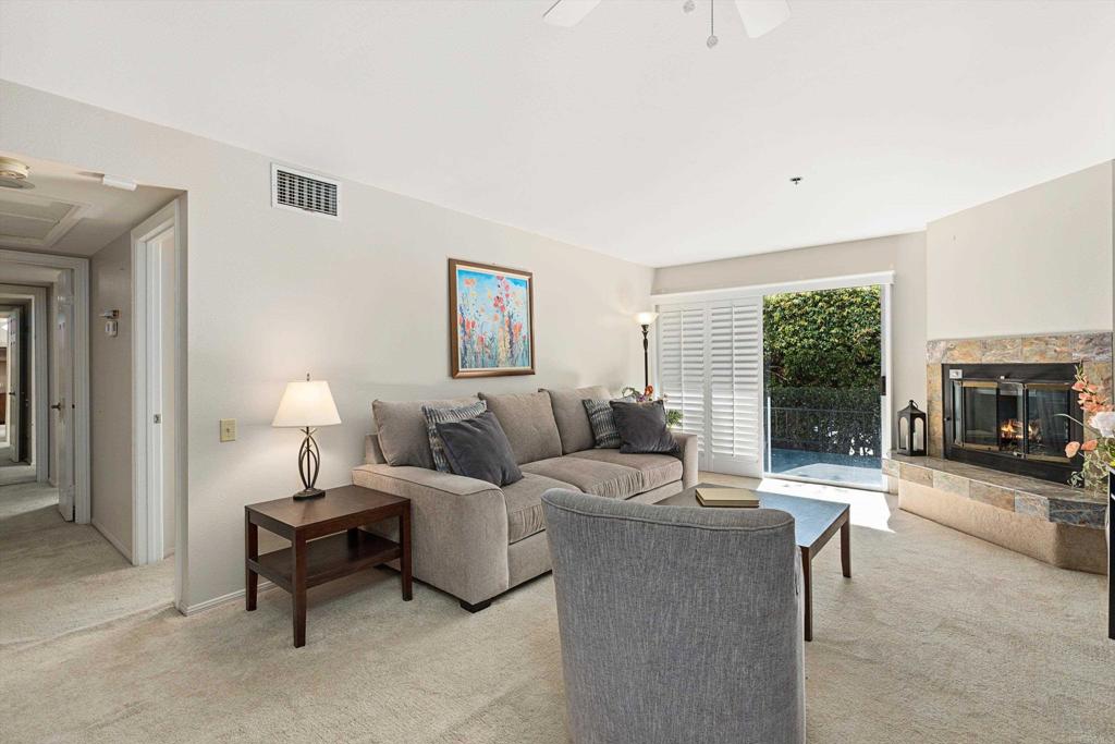 1664 Circa Del Lago E105