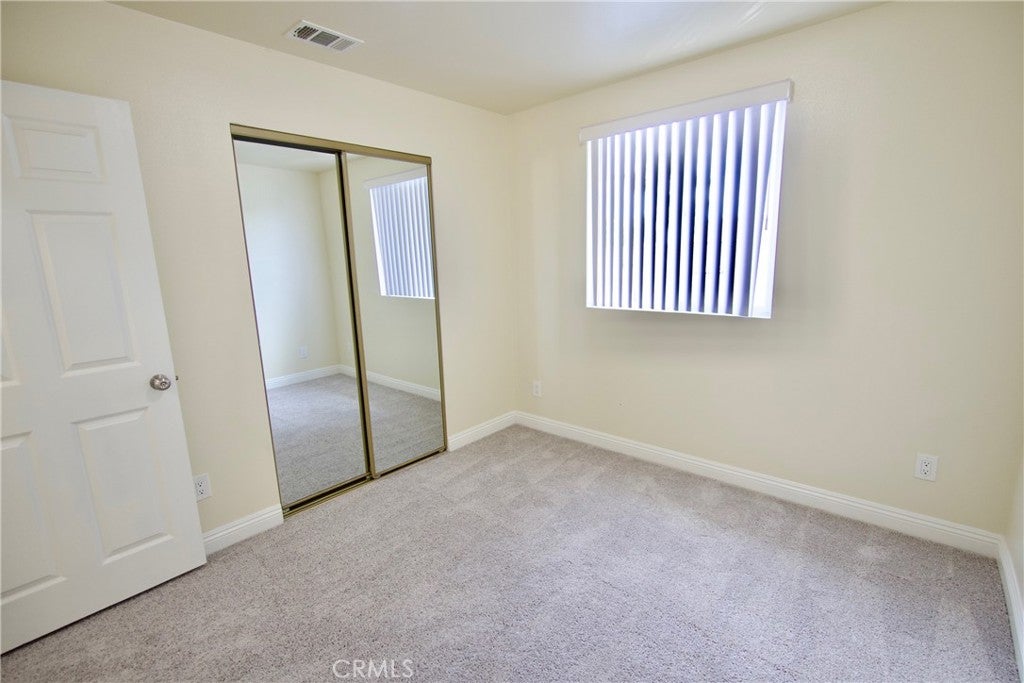 723 E 76th Pl