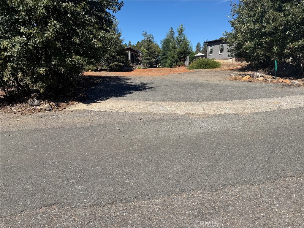 1611 Timber Walk