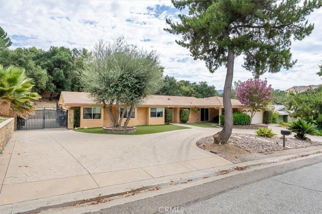 15848 Silver Star Lane