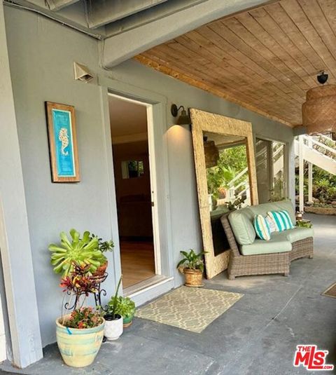Photo of 2900 Searidge Street, Malibu, CA 90265 (MLS # 26645299)