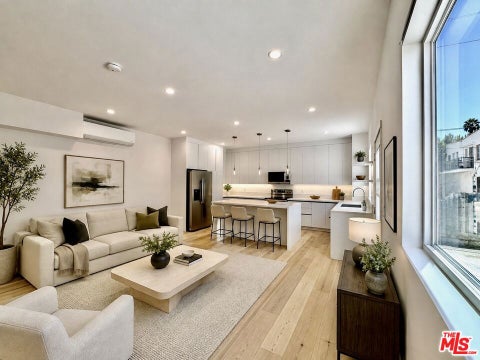 Photo of 418 N Orange Grove Avenue, Los Angeles, CA 90036 (MLS # 26872633)