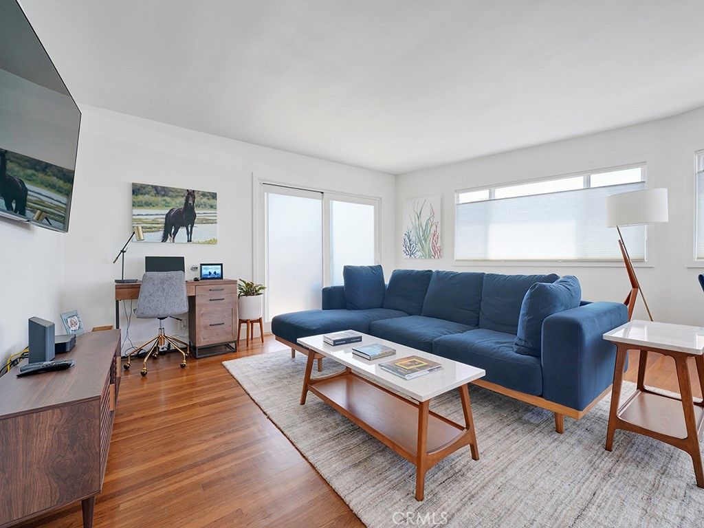 Photo of 1594 Via Capri #1, Laguna Beach, CA 92651 (MLS # OC25007659)