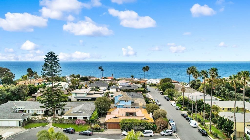 Photo of 1594 Via Capri #1, Laguna Beach, CA 92651 (MLS # OC25007659)