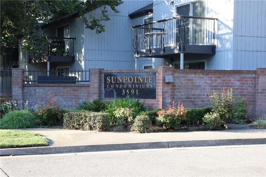 Great Opportunity in the Gated Community of Sunpointe! Don’t miss this charming 1-bedroom,
1-bathroom condo located on the lower level with a spacious and functional layout. This home
is perfect for investors, small families, or students looking for comfort and convenience.
Community amenities include multiple swimming pools, tennis courts, and indoor laundry
facilities. Ideally situated near Delta College and University of the Pacific (UOP), with easy
access to shopping, dining, and public transportation. This well-maintained community offers
both security and a relaxed lifestyle.
