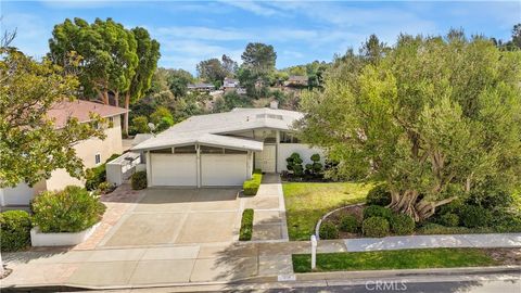 Photo of 4718 Elkridge Drive, Rancho Palos Verdes, CA 90275 (MLS # PV25232897)