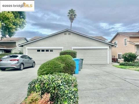 Photo of 44 Calhoun St, Vallejo, CA 94590 (MLS # 41113632) Photo of 44 Calhoun St, Vallejo, CA 94590 (MLS # 41113632)