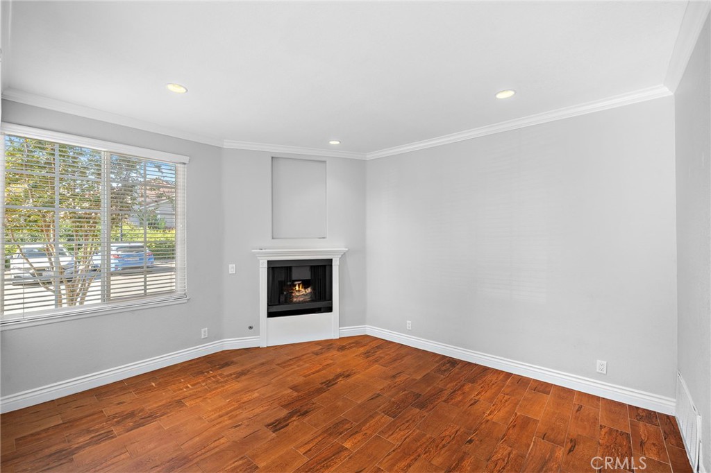 Mission Courts (R2) (MC) - Residential Lease