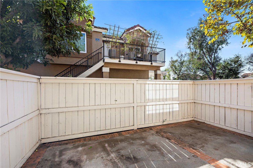 Mission Courts (R2) (MC) - Residential Lease