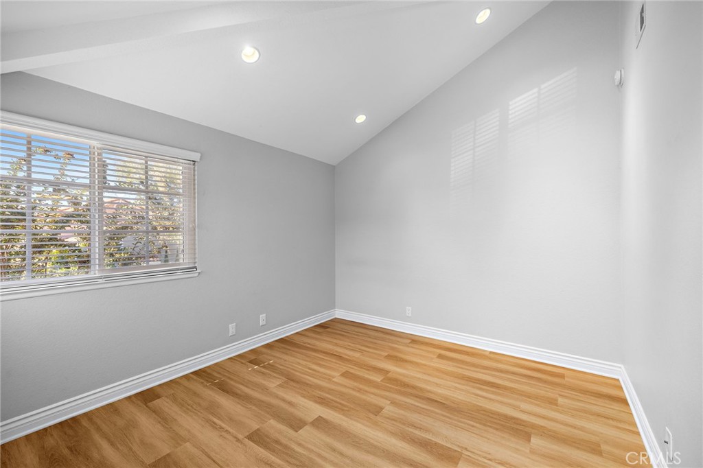 Mission Courts (R2) (MC) - Residential Lease