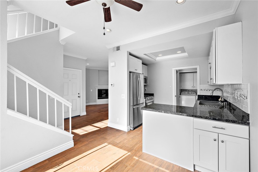 Mission Courts (R2) (MC) - Residential Lease