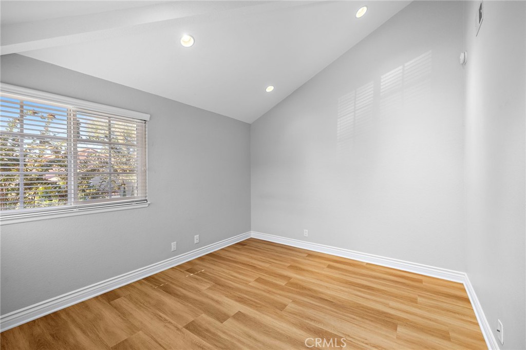 Mission Courts (R2) (MC) - Residential Lease