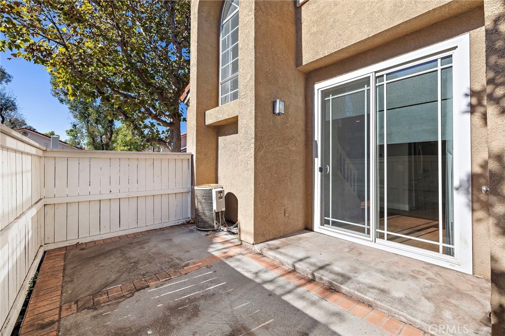 Mission Courts (R2) (MC) - Residential Lease