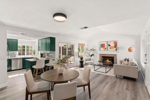 725 CLEVELAND AVE Escondido CA 92026