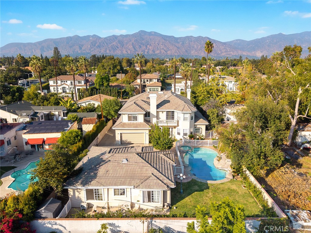 Properties 1 628 W Palm