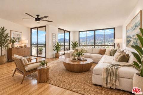 Photo of 345 Pioneer Drive #1805, Glendale, CA 91203 (MLS # 26104779)