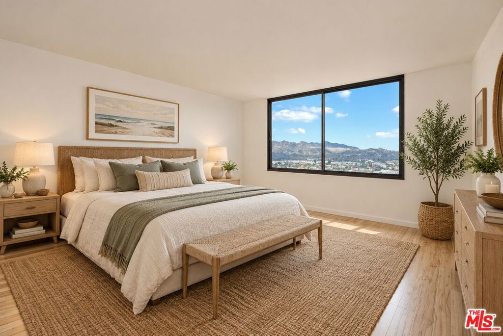 345 Pioneer Drive 1805