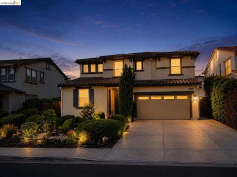 Photo of 399 Ghiggeri Dr DR, Brentwood, CA 94513 (MLS # 41137907)