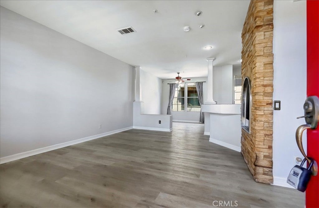 315 W Summerfield Circle