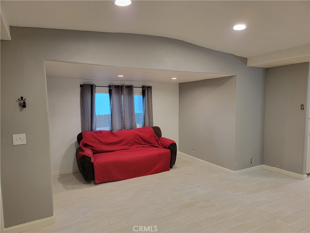 Western Village Mobile (33136) - Manufactured In Park